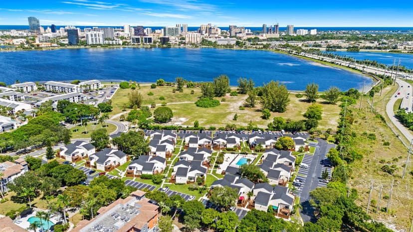 637 Executive Center Drive # N105, West Palm Beach FL 33401