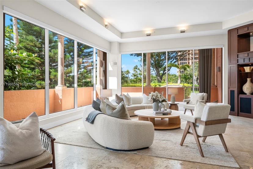10 Edgewater Dr, Coral Gables FL 33133