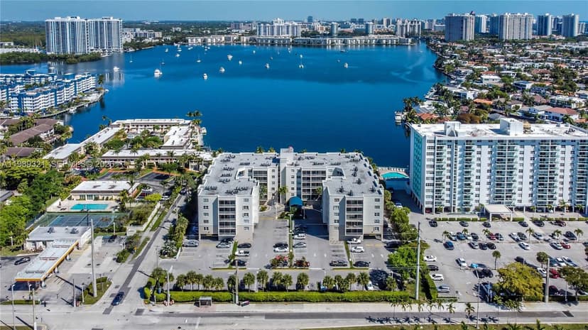 2821 N Miami Beach Blvd # 2K, North Miami Beach FL 33160