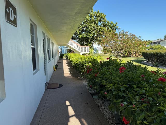 81 Camden Drive # D, West Palm Beach FL 33417 - West Palm Beach, FL - Photo 5