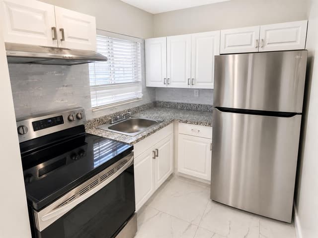 1115 Lake Terrace # 208, Boynton Beach FL 33426 - Boynton Beach, FL - Photo 5