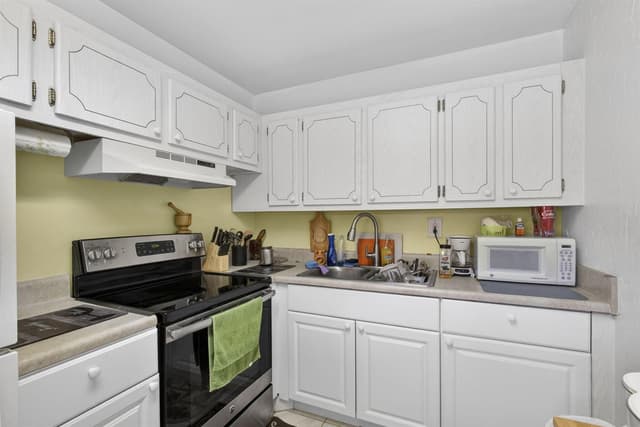 272 Bedford K, West Palm Beach FL 33417 - West Palm Beach, FL - Photo 7