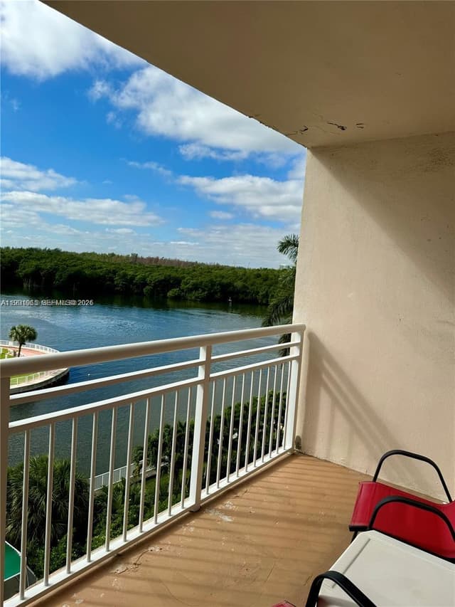 400 Kings Point Dr # 609, Sunny Isles Beach FL 33160 - Sunny Isles Beach, FL - Photo 4