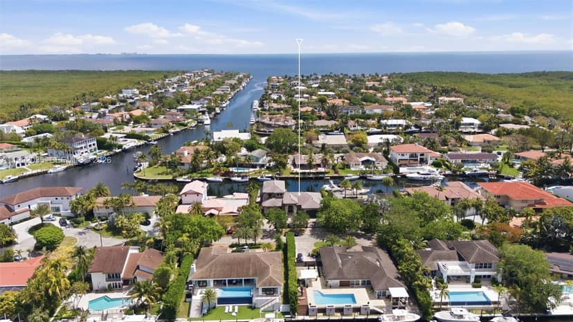 12991 Lerida St, Coral Gables FL 33156