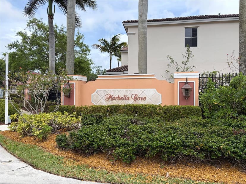 2281 NE 42nd Ave, Homestead FL 33033
