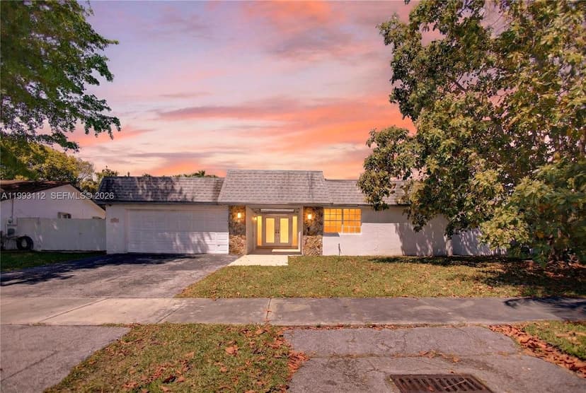 13471 SW 99th Ter, Miami FL 33186