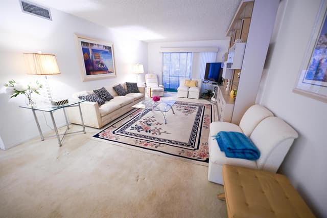 2901 Victoria Circle # J1, Coconut Creek FL 33066 - Coconut Creek, FL - Photo 2