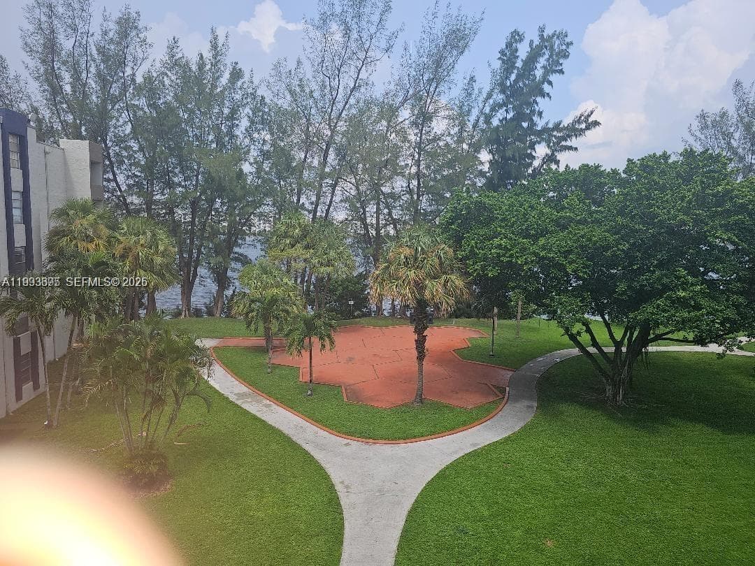 10000 NW 80th Ct # 2415, Hialeah Gardens FL 33016 - Hialeah Gardens, FL - Photo 1
