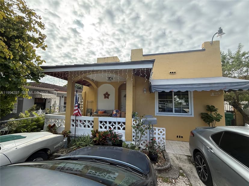 3674 SW 25th St, Miami FL 33133