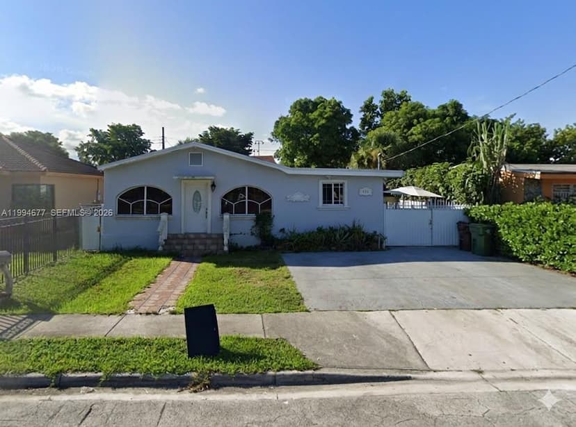 674 W 23rd St, Hialeah FL 33010