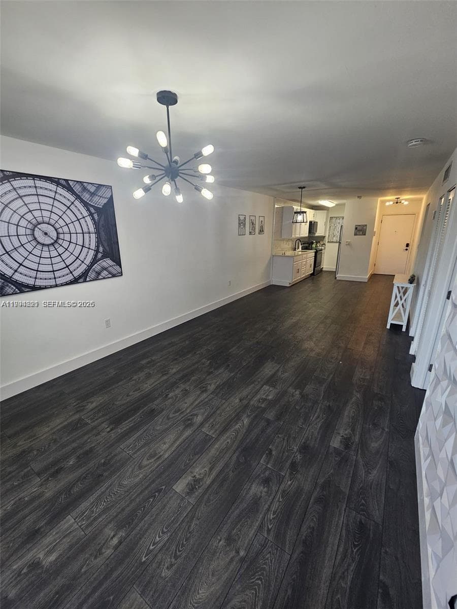 6055 W 19th # 209, Hialeah FL 33012