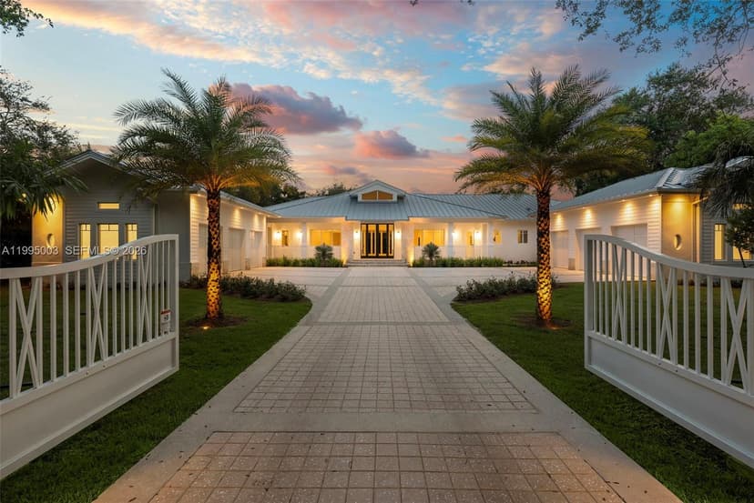 7900 SW 118th St, Pinecrest FL 33156