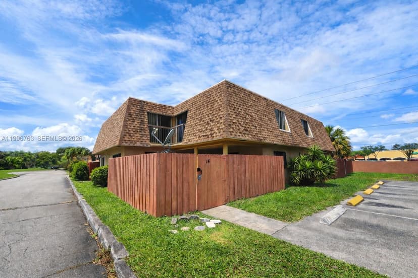 2455 W 67th Pl # 14, Hialeah FL 33016