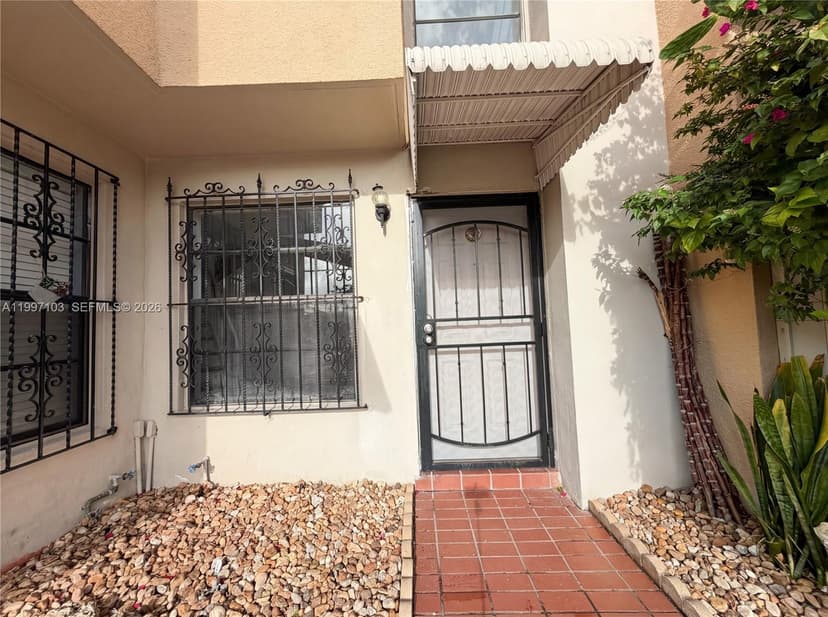 5790 W 26th Ave # 202, Hialeah FL 33016