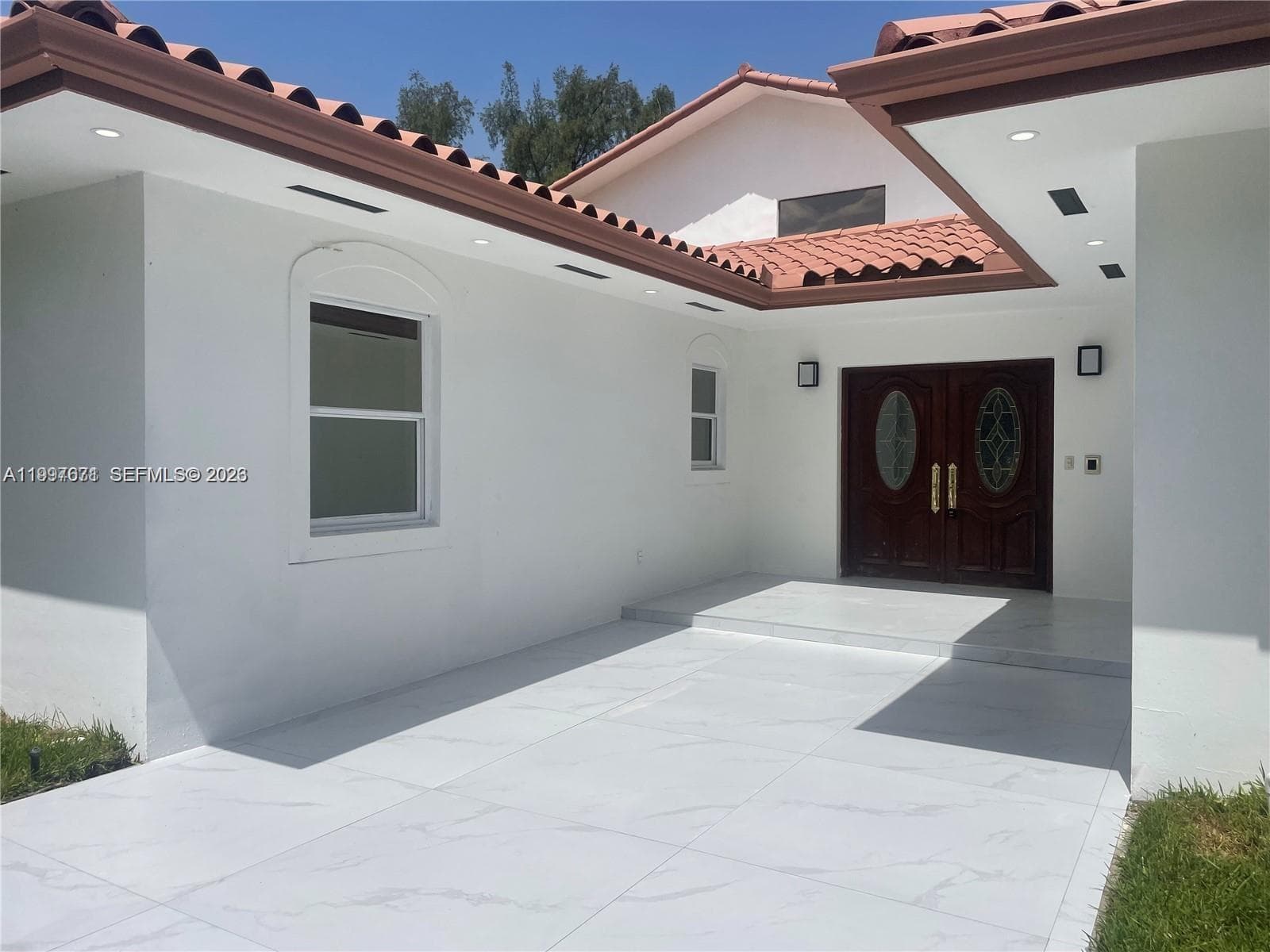 19740 W Saint Andrews Dr, Hialeah FL 33015 - Hialeah, FL - Photo 1