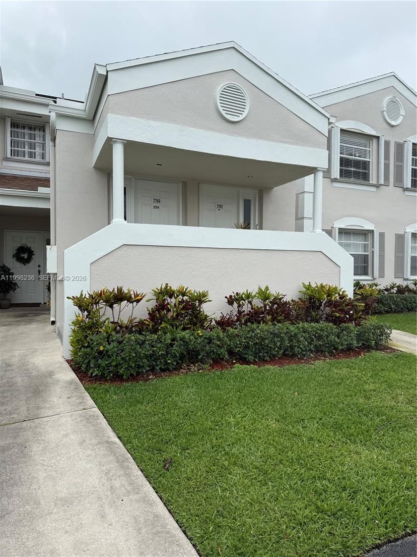 2260 SE 27th Dr, Homestead FL 33035