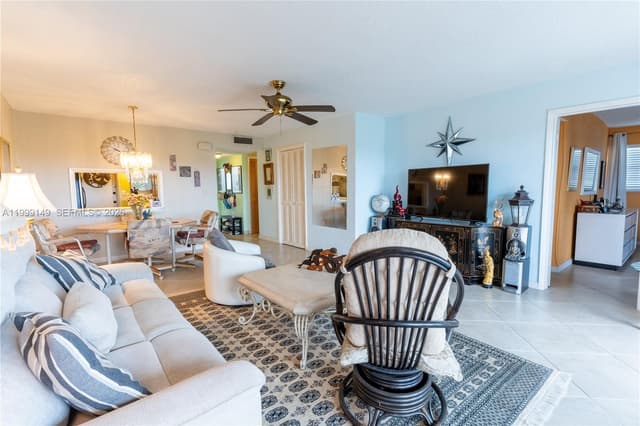 330 SE 2nd St # 405F, Hallandale Beach FL 33009 - Hallandale Beach, FL - Photo 6