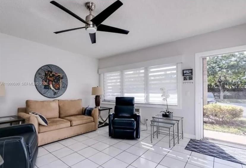 1012 SW 11th St # 7N, Hallandale Beach FL 33009