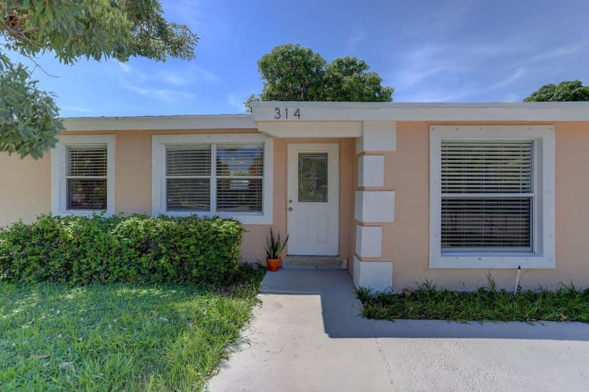 314 NW 12th Avenue, Delray Beach FL 33444