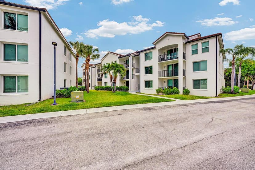 1010 Villa Circle, Boynton Beach FL 33435