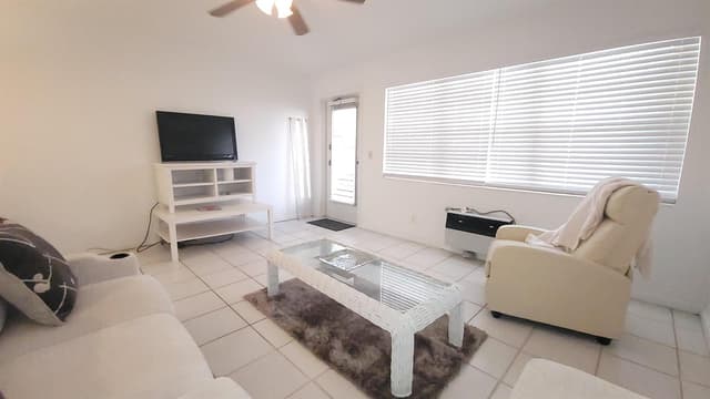 319 Chatham P, West Palm Beach FL 33417 - West Palm Beach, FL - Photo 3