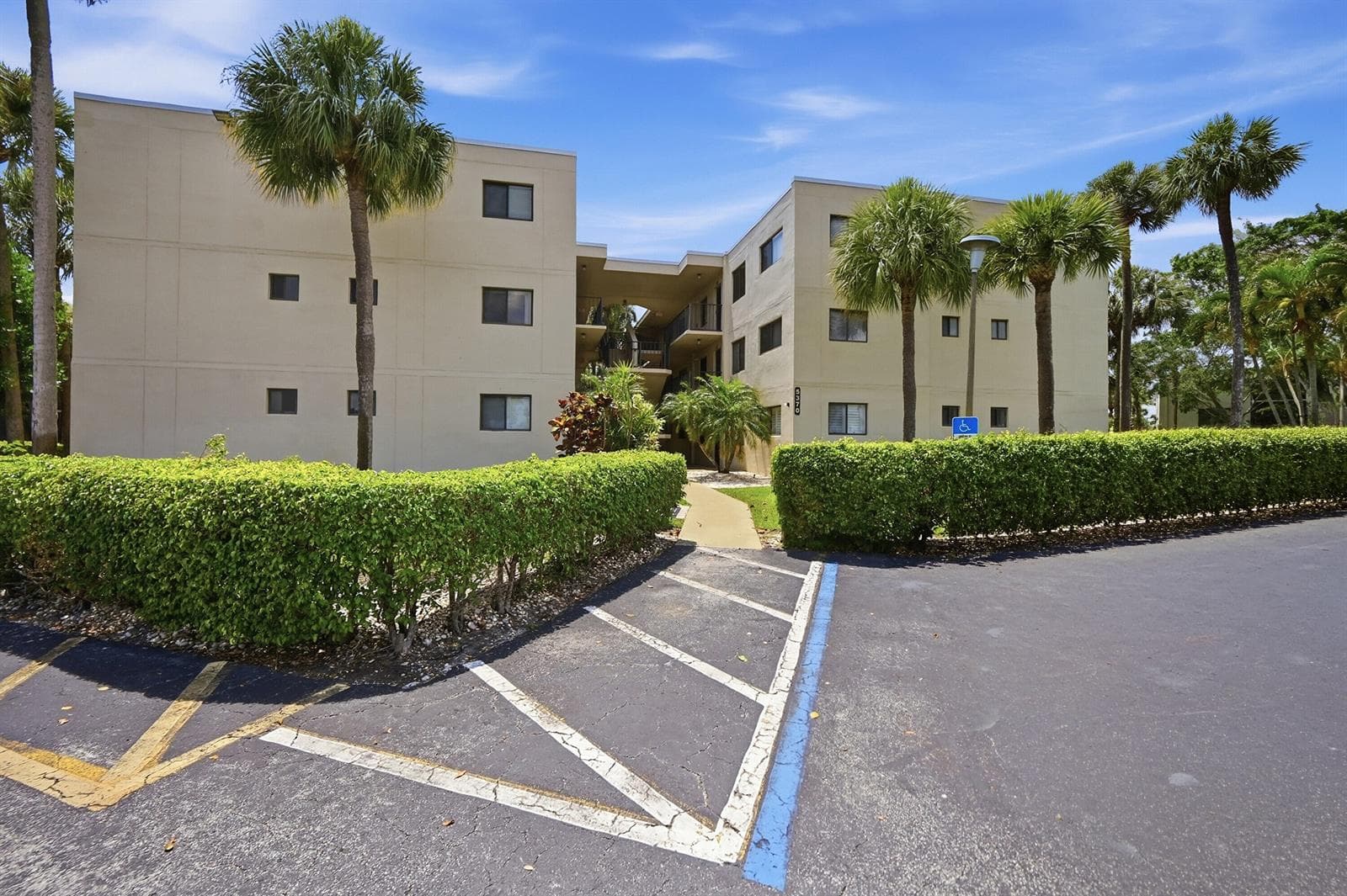 5370 Las Verdes Circle # 219, Delray Beach FL 33484 - Delray Beach, FL - Photo 1