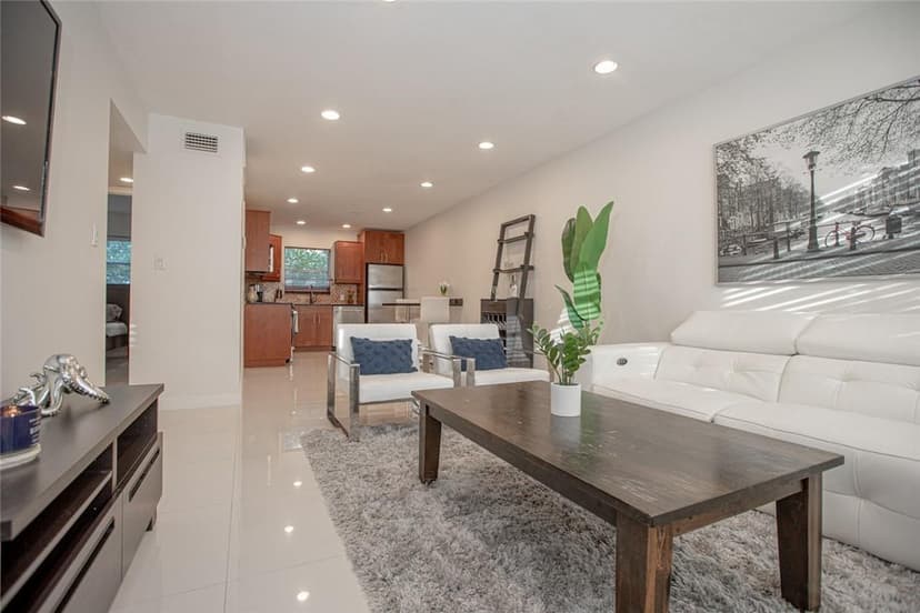 601 SE 5th Court # 108, Fort Lauderdale FL 33301