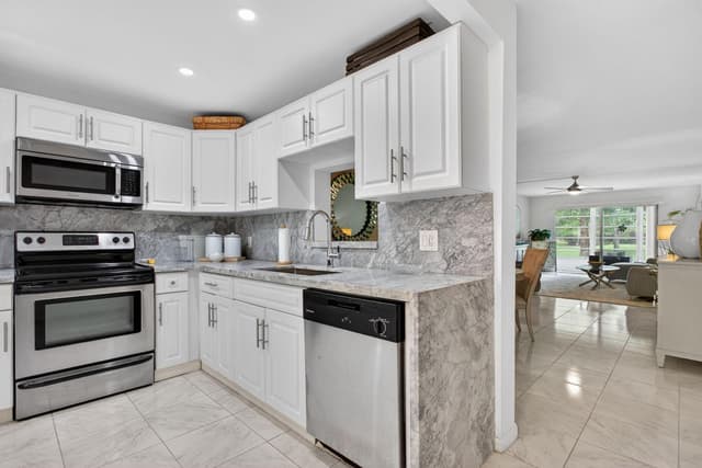 2504 Antigua Terrace # A1, Coconut Creek FL 33066 - Coconut Creek, FL - Photo 2