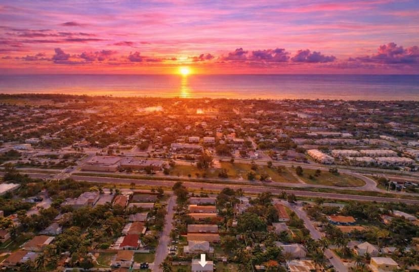 250 NE 13th Street, Delray Beach FL 33444