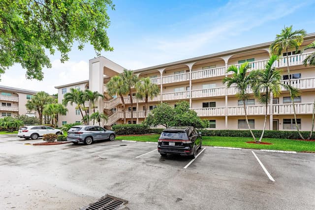 3301 Aruba Way # C1, Coconut Creek FL 33066 - Coconut Creek, FL - Photo 3