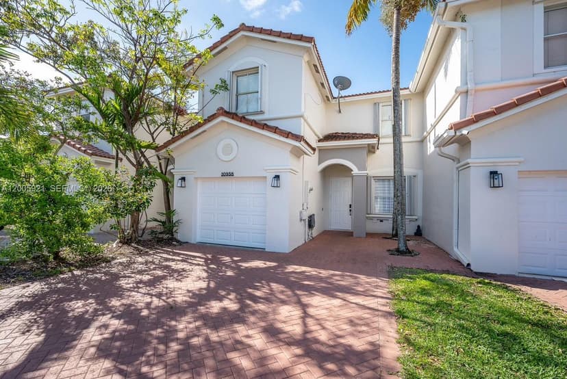 10958 SW 247th Ter, Homestead FL 33032