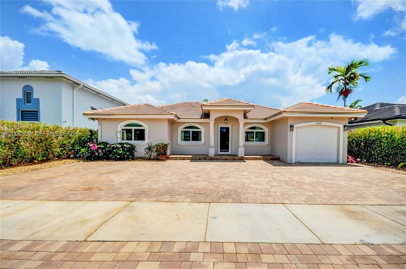 14368 SW 165th St, Miami FL 33177