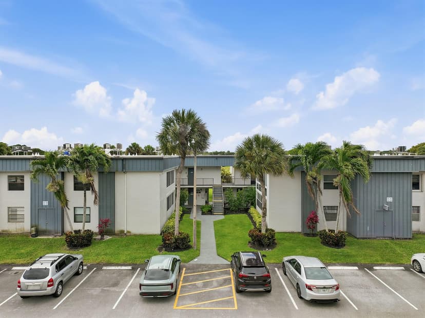 566 Piedmont L, Delray Beach FL 33484