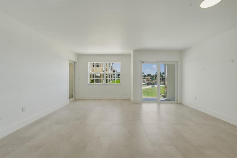 700 Pine Drive # 105, Pompano Beach FL 33060