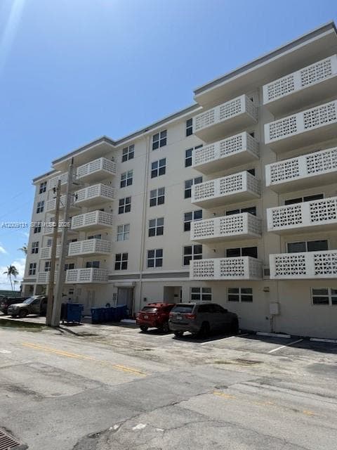 1901 S Ocean Dr # 207, Hollywood FL 33019 - Hollywood, FL - Photo 1