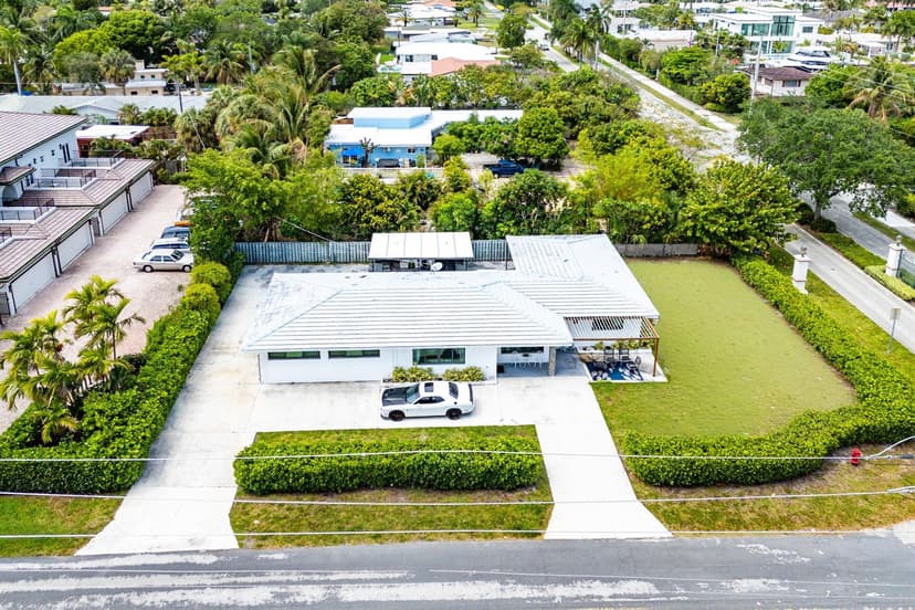 201 NE 26th Avenue, Pompano Beach FL 33062