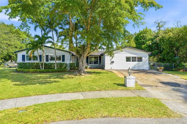 9331 SW 104th Ct, Miami FL 33176 - Miami, FL - Photo 3