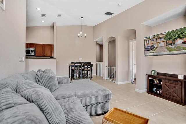 1825 Sonrisa Street # 1825, Riviera Beach FL 33404 - Riviera Beach, FL - Photo 6