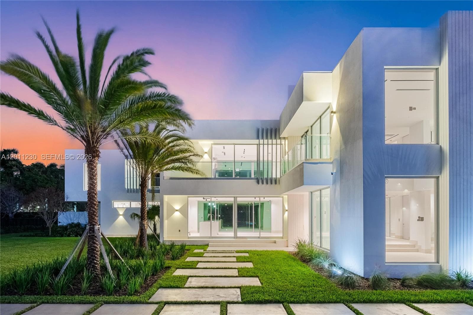 3280 Lake Ridge Lane, Weston FL 33332