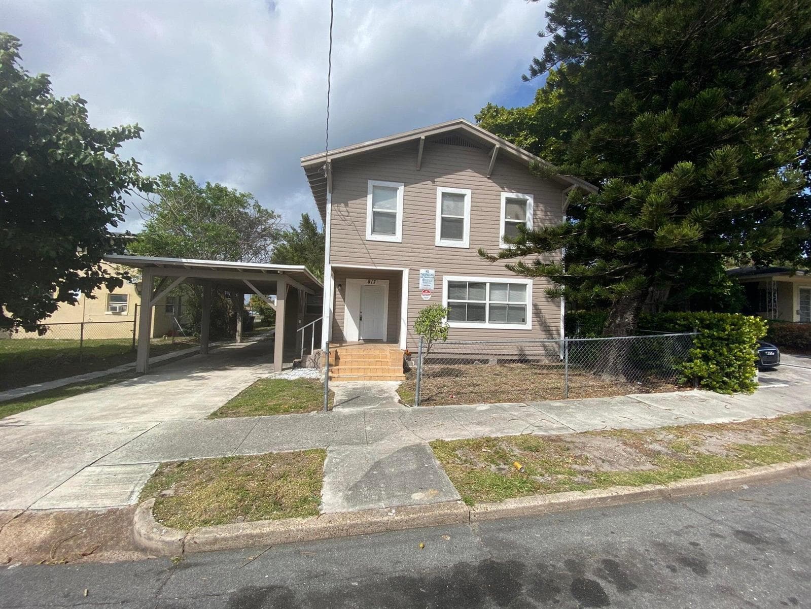 817 NW 7th Street, West Palm Beach FL 33401