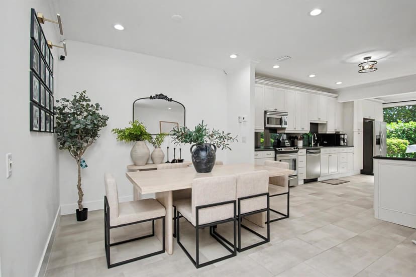 6744 Via Regina, Boca Raton FL 33433