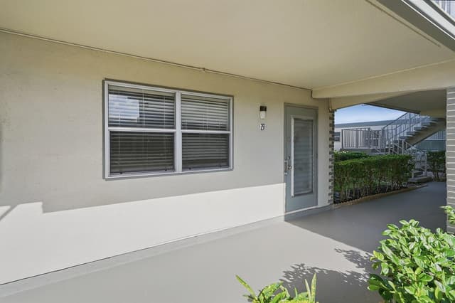 251 Monaco Way, Delray Beach FL 33446 - Delray Beach, FL - Photo 5
