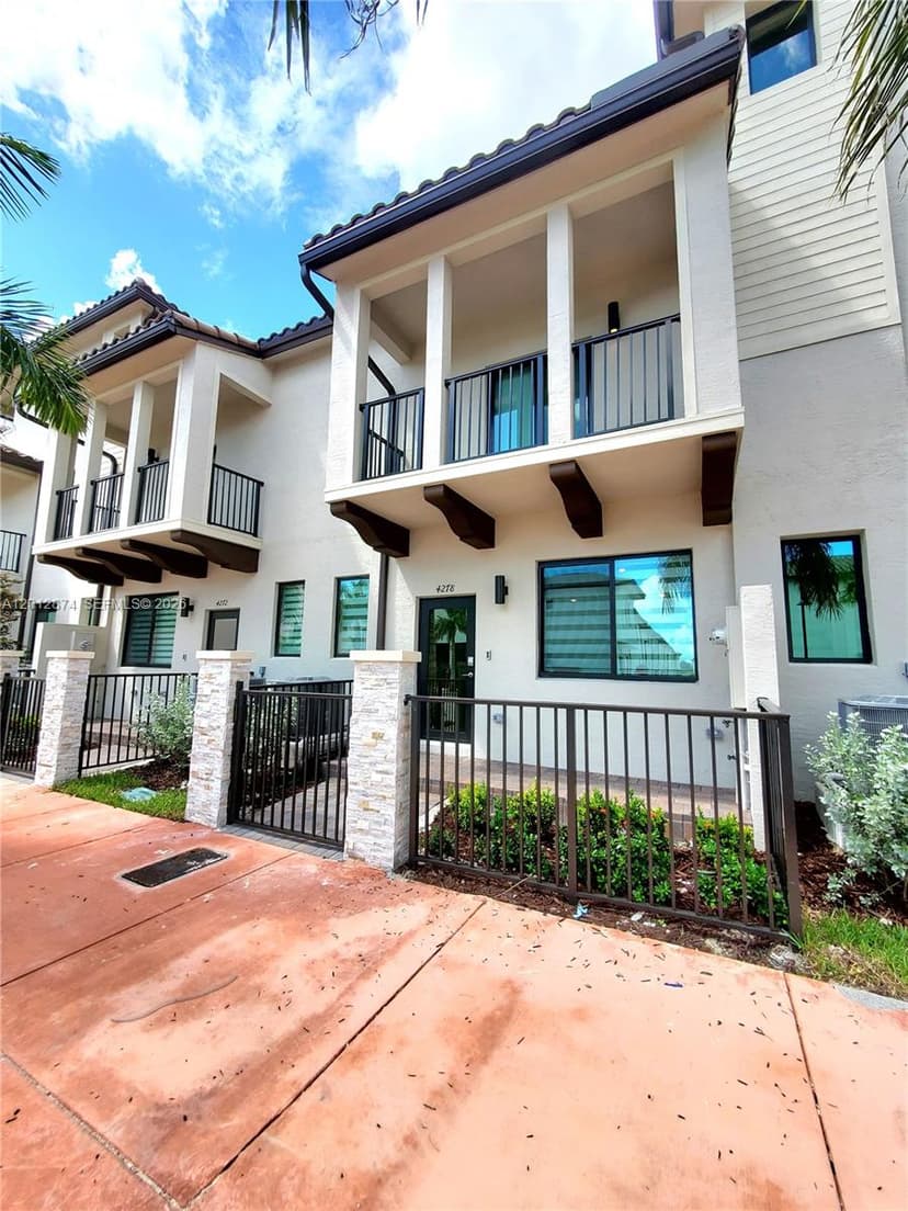 4278 NW 82nd Ave # 4278, Doral FL 33166