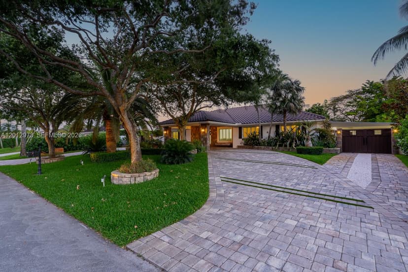 10570 SW 56th Ter, Miami FL 33173