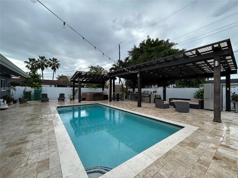 6202 SW 107th Ave, Miami FL 33173
