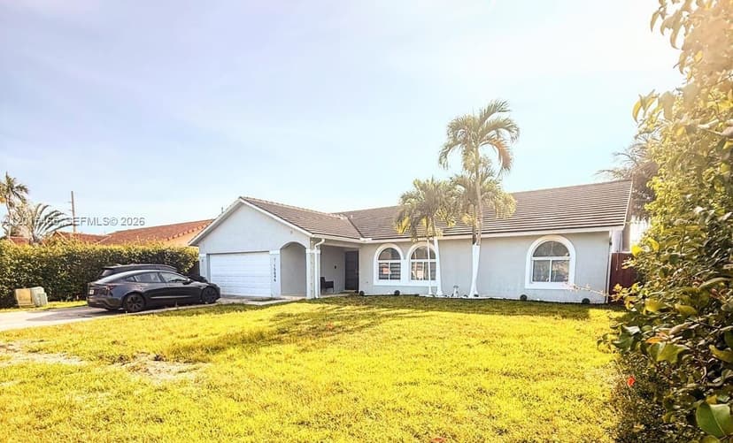 15046 SW 148th Pl, Miami FL 33196