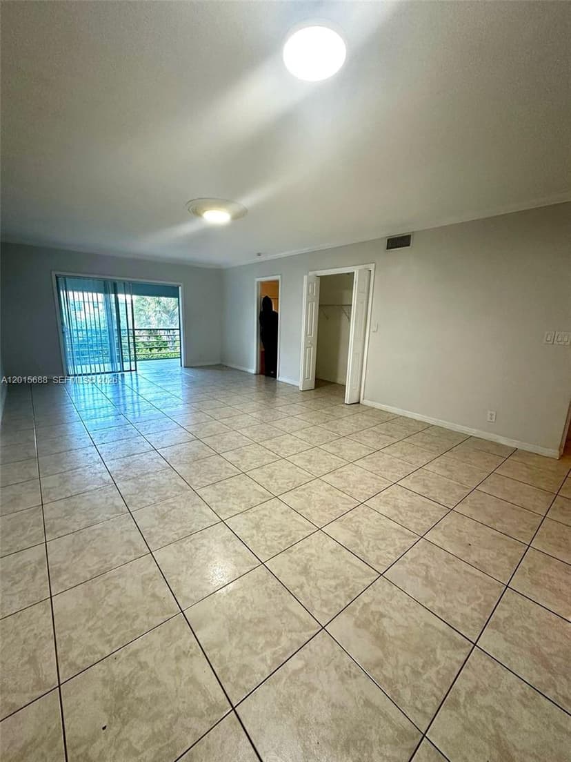 4291 NW 9th Ave # 202, Deerfield Beach FL 33064