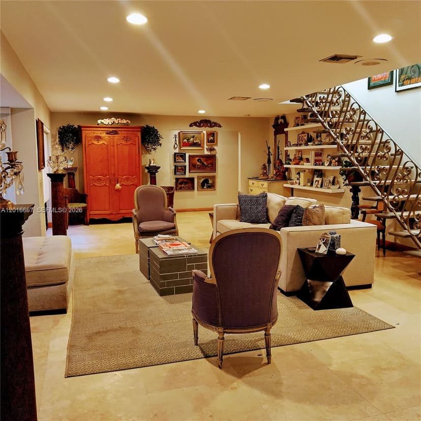 20021 NE 25th Ave, Miami FL 33180