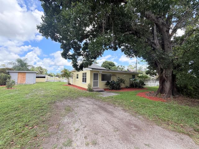 4905 Williams Road, Palm Beach Gardens FL 33418 - Palm Beach Gardens, FL - Photo 3