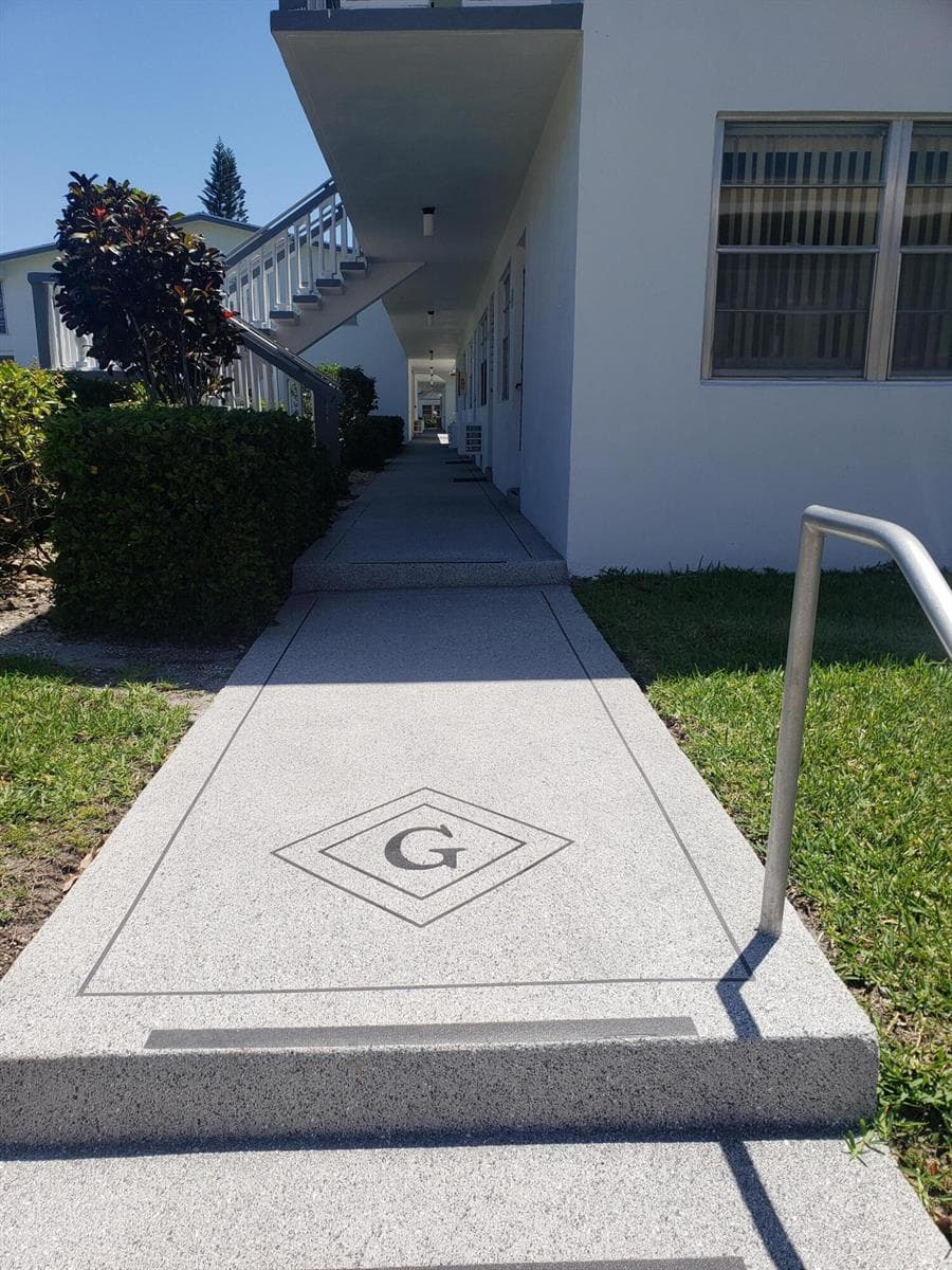 157 Andover G, West Palm Beach FL 33417 - West Palm Beach, FL - Photo 1